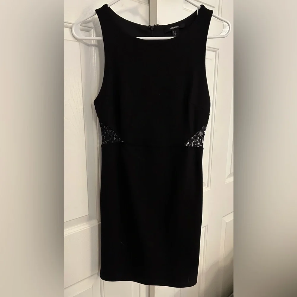 Forever 21 | NWOT Sleeveless Bodycon Cutout Dress - Picture 4 of 14